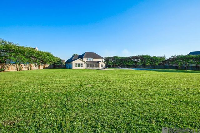 2239 St Andrews Ave, Zachary, LA 70791