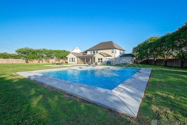 2239 St Andrews Ave, Zachary, LA 70791