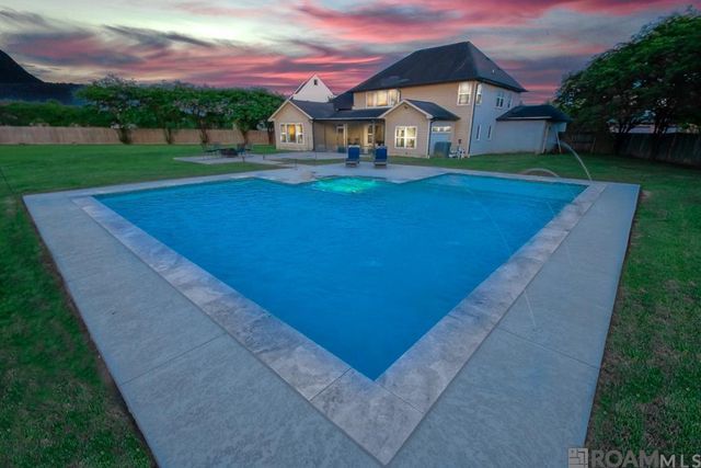 2239 St Andrews Ave, Zachary, LA 70791