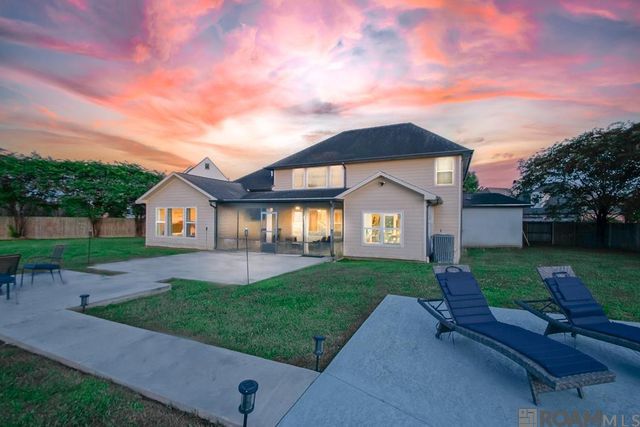 2239 St Andrews Ave, Zachary, LA 70791