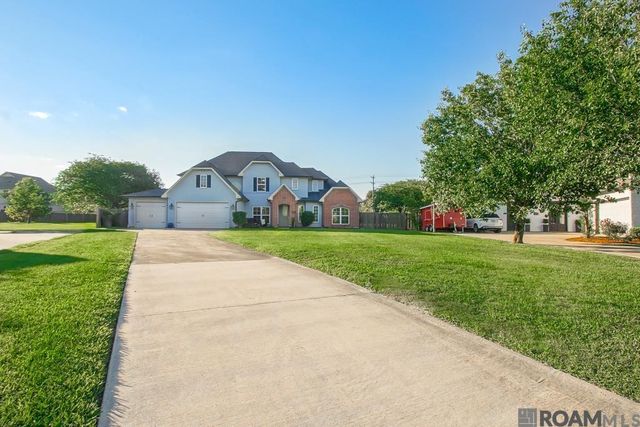 2239 St Andrews Ave, Zachary, LA 70791