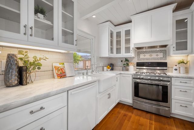 430 California Avenue, Moss Beach, CA 94038