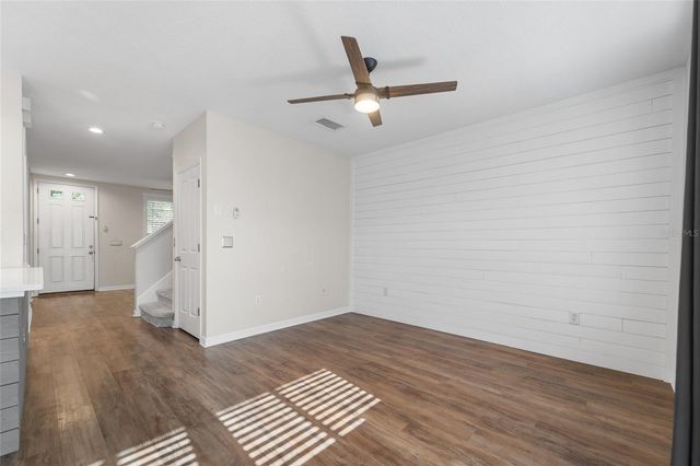 10007 BRADWELL PLACE, Tampa, FL 33626