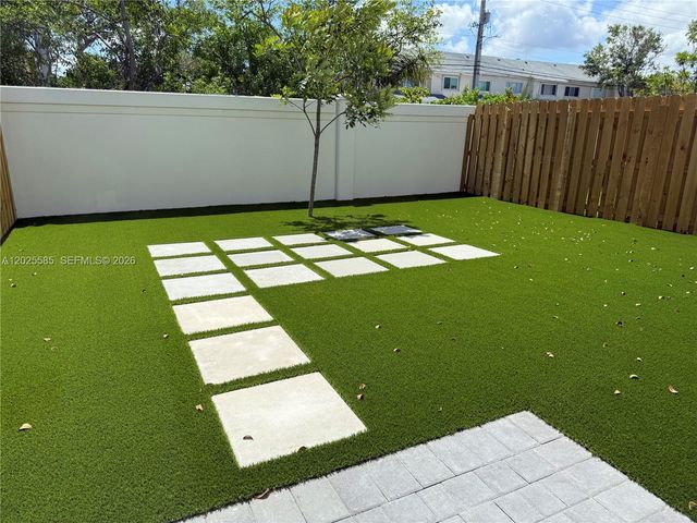 2958 Park Pl 5838, Dania Beach, FL 33312