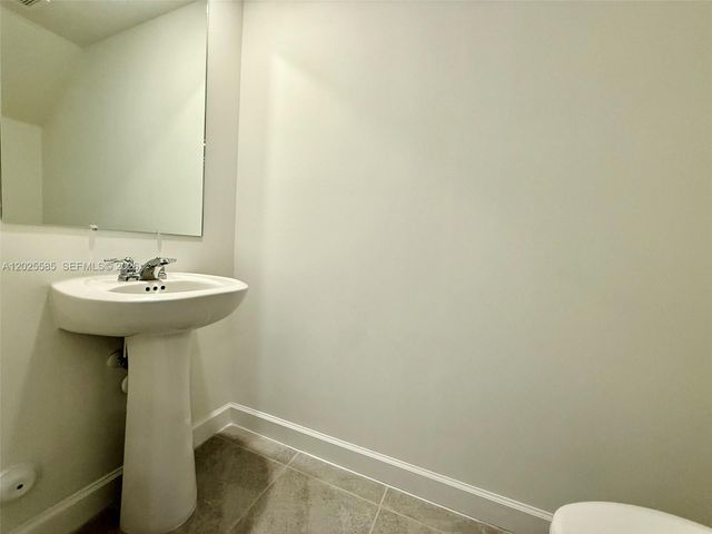 2958 Park Pl 5838, Dania Beach, FL 33312
