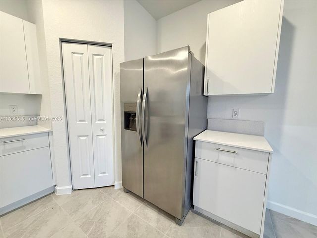 2958 Park Pl 5838, Dania Beach, FL 33312