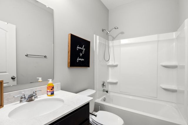 5464 Rohden Drive, Canal Winchester, OH 43110