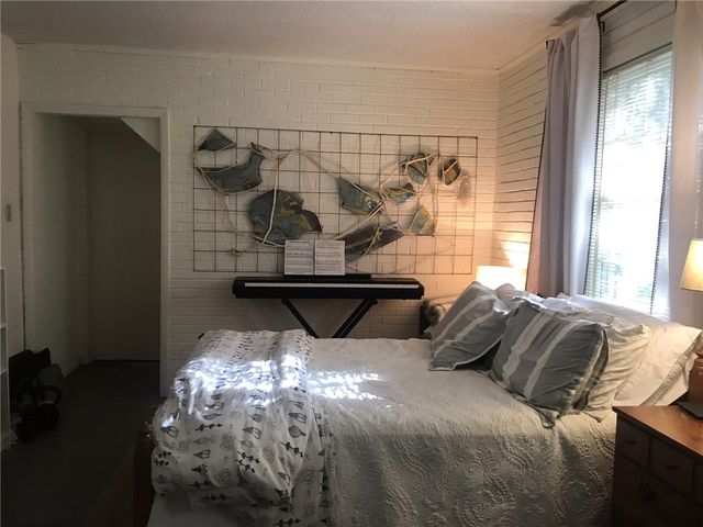 1904 Holly Ave, Brunswick, GA 31520