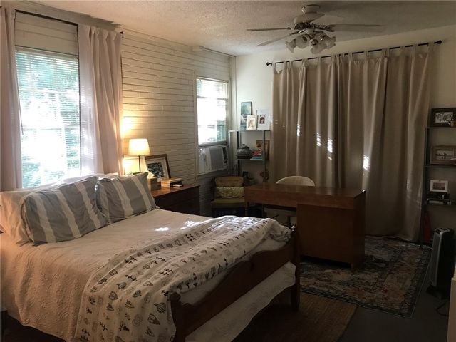 1904 Holly Ave, Brunswick, GA 31520