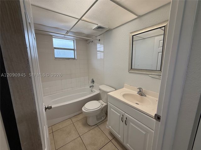 4865 NW 9th Dr 4865, Plantation, FL 33317