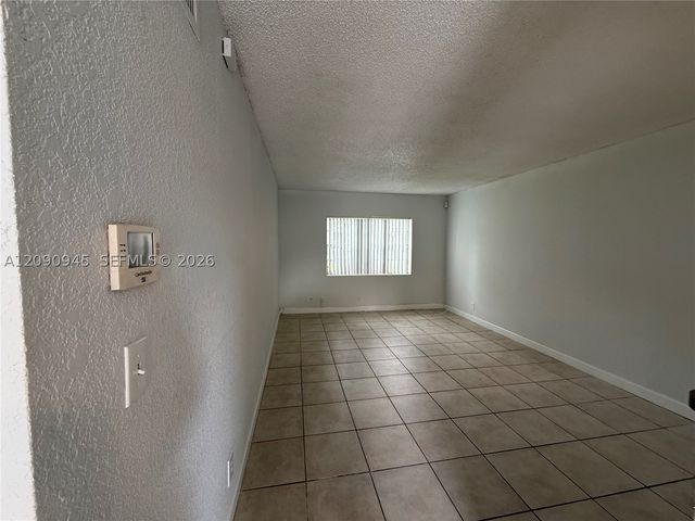4865 NW 9th Dr 4865, Plantation, FL 33317