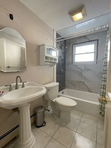 2 Mooney Rd, Burlington, MA 01803