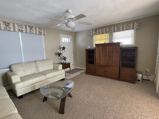 2 Mooney Rd, Burlington, MA 01803