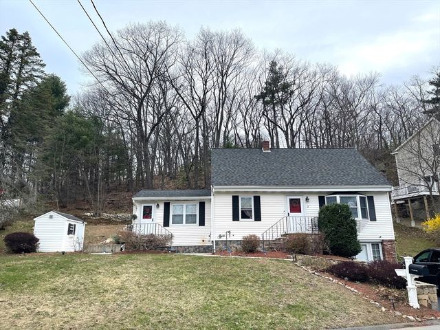 2 Mooney Rd, Burlington, MA 01803