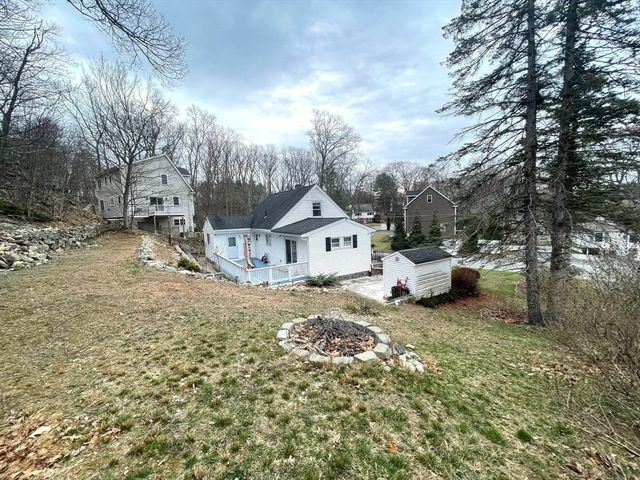 2 Mooney Rd, Burlington, MA 01803