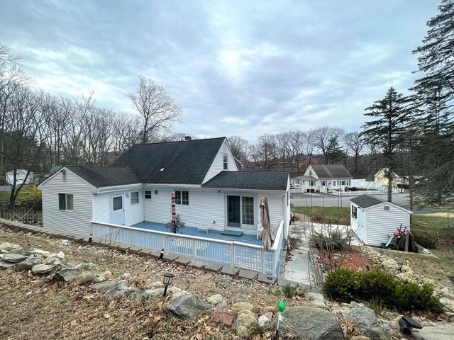 2 Mooney Rd, Burlington, MA 01803