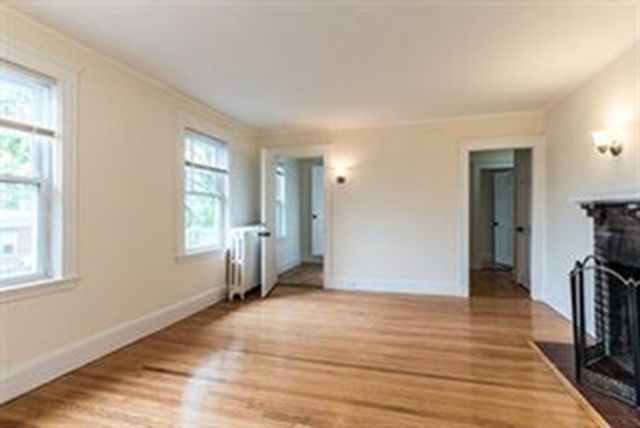 51 Leamington Rd 2, Boston, MA 02135