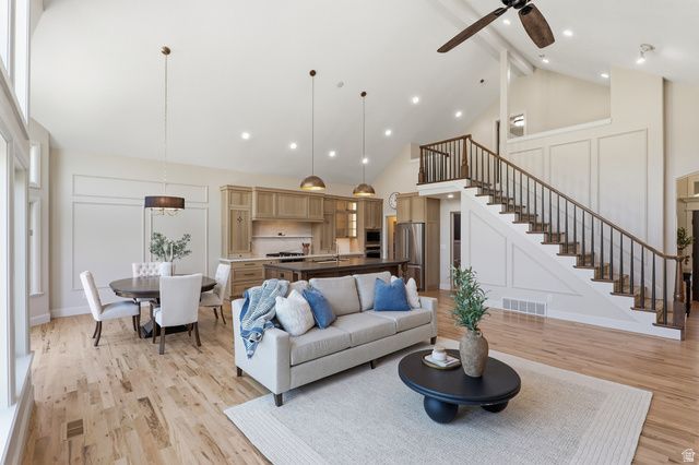 6748 W CANTERBURY DR, Highland, UT 84003