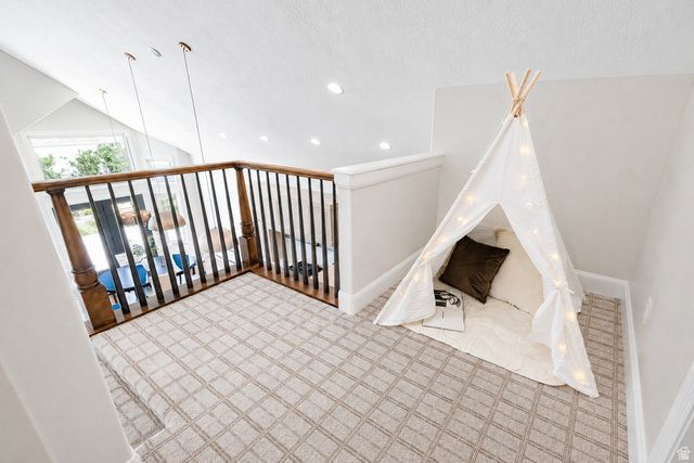 6748 W CANTERBURY DR, Highland, UT 84003