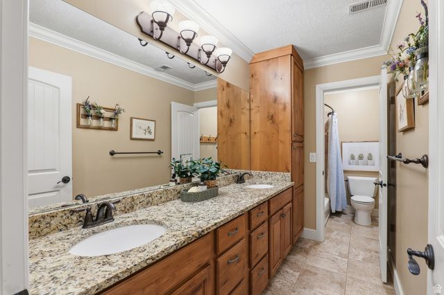 6748 W CANTERBURY DR, Highland, UT 84003