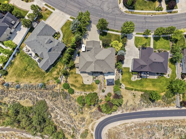 6748 W CANTERBURY DR, Highland, UT 84003