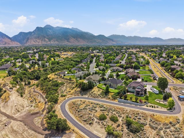 6748 W CANTERBURY DR, Highland, UT 84003