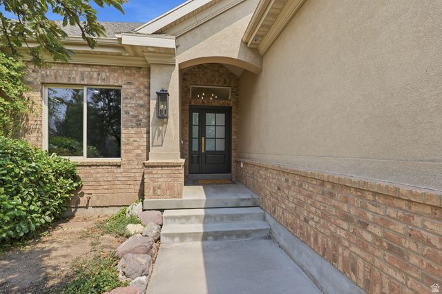 6748 W CANTERBURY DR, Highland, UT 84003