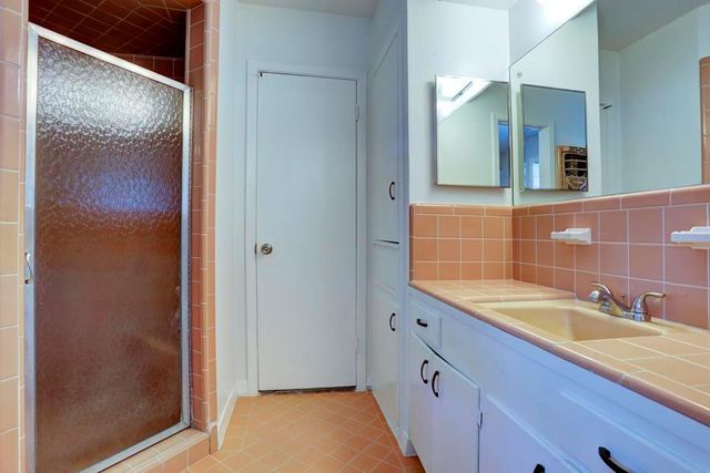 1103 River Glyn Drive, Houston, TX 77063