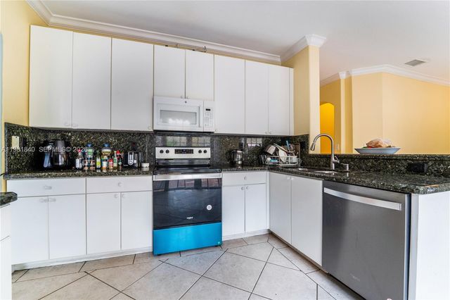 200 SW 87th Path 0, Miami, FL 33174