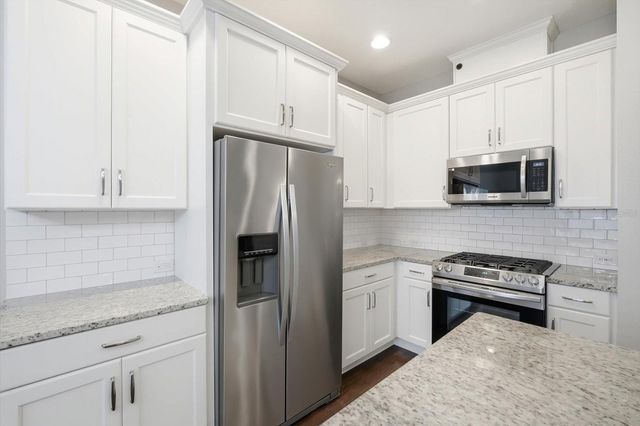 115 N ARRAWANA AVENUE 8, Tampa, FL 33609