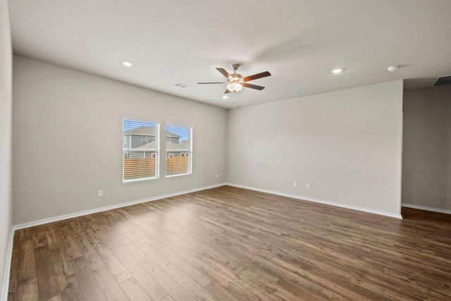 156 Wind Hill, Jarrell, TX 76537