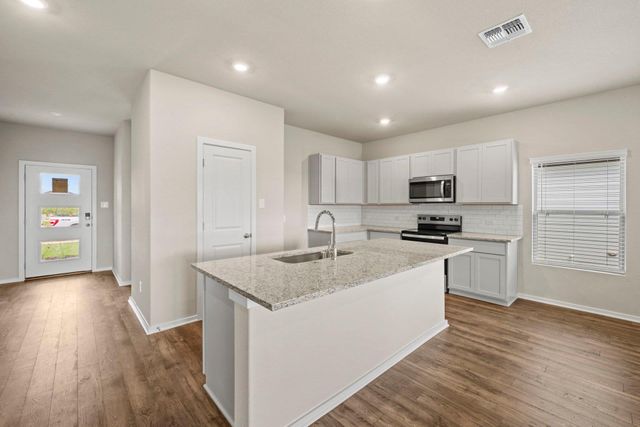 156 Wind Hill, Jarrell, TX 76537