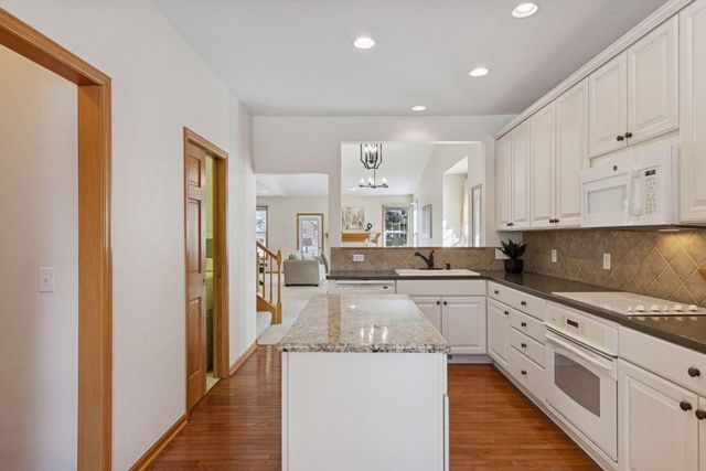 7174 Arthur Drive, Woodbury, MN 55125