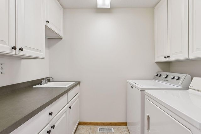 7174 Arthur Drive, Woodbury, MN 55125