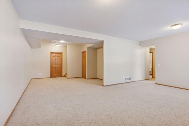 7174 Arthur Drive, Woodbury, MN 55125