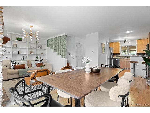 1542 Chambers Dr, Boulder, CO 80305