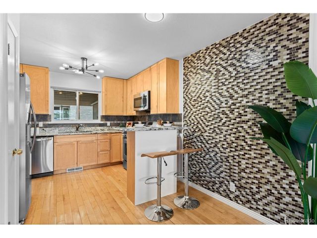 1542 Chambers Dr, Boulder, CO 80305