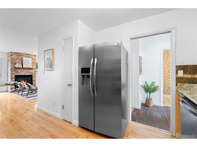 1542 Chambers Dr, Boulder, CO 80305