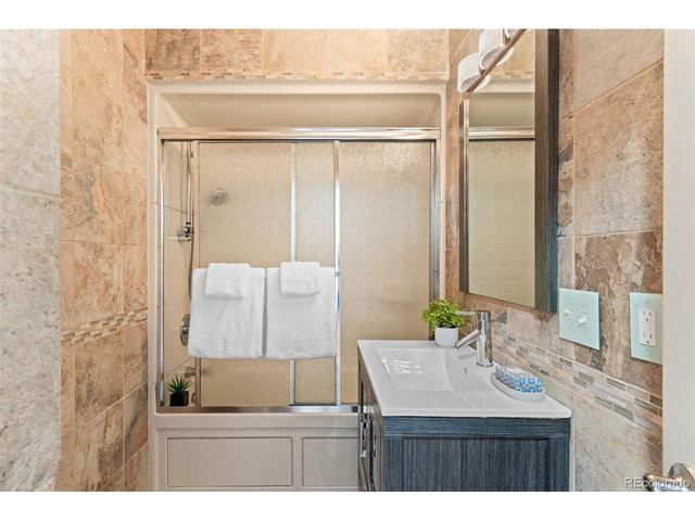 1542 Chambers Dr, Boulder, CO 80305