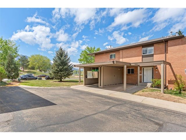 1542 Chambers Dr, Boulder, CO 80305