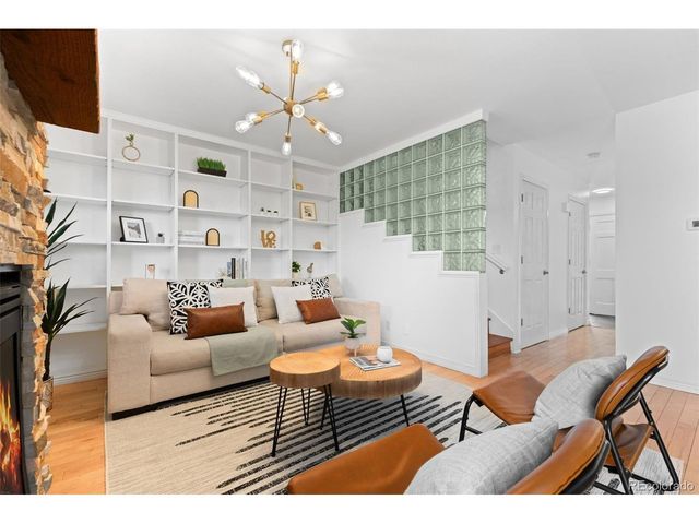 1542 Chambers Dr, Boulder, CO 80305