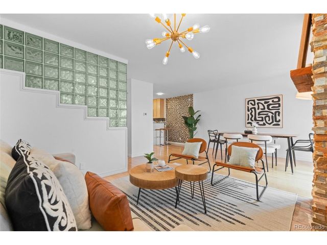 1542 Chambers Dr, Boulder, CO 80305