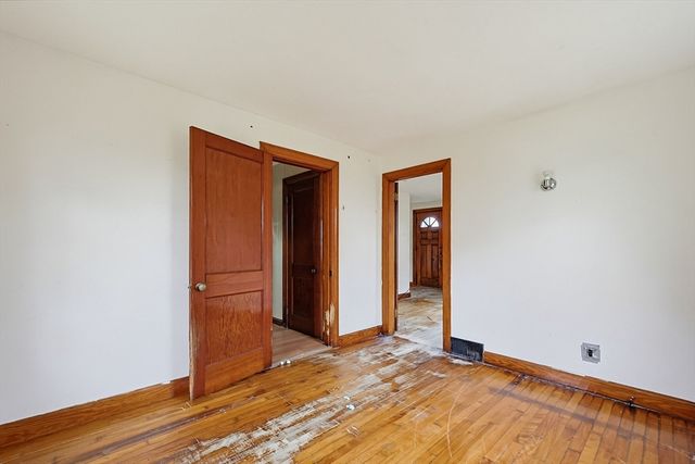 321 Townsend Hill Rd, Townsend, MA 01469