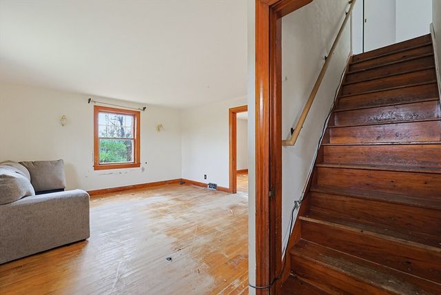 321 Townsend Hill Rd, Townsend, MA 01469