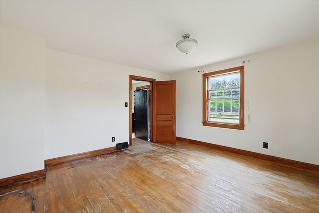 321 Townsend Hill Rd, Townsend, MA 01469
