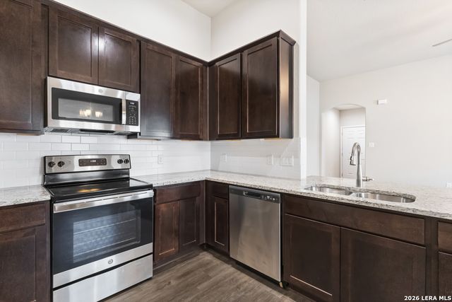 636 Heathers Way, Seguin, TX 78155