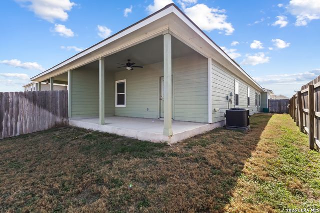 636 Heathers Way, Seguin, TX 78155