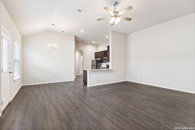 636 Heathers Way, Seguin, TX 78155