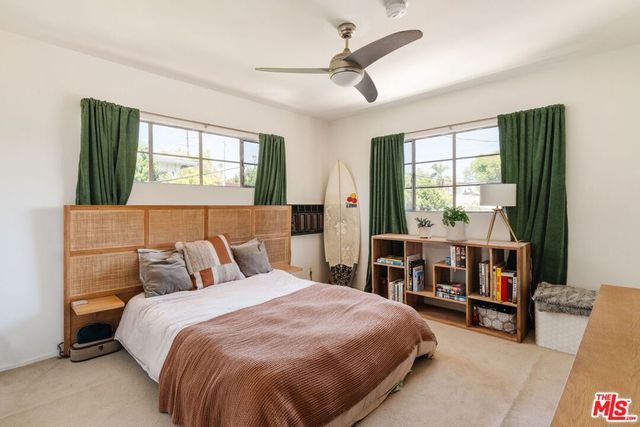 4501 Finley Avenue 10, Los Angeles, CA 90027