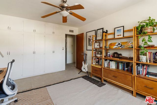 4501 Finley Avenue 10, Los Angeles, CA 90027